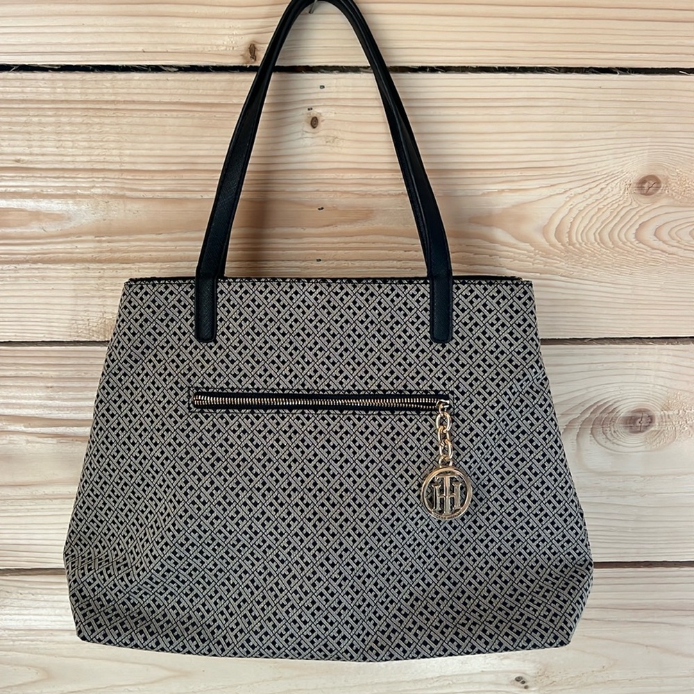 Tommy Hilfiger shoulder purse